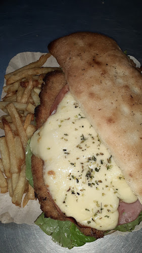 Opinii despre Brutta Pizza III în Gran Buenos Aires - Gastronomía y hostelería