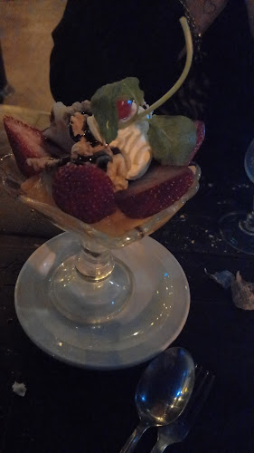 Opinii despre Restaurant Su Casa Pilar în Del Viso - Gastronomía y hostelería