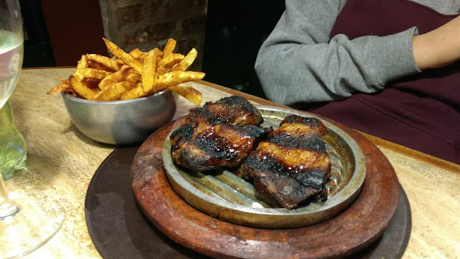 Pavarotti Restaurante Bodega - Gastronomía y hostelería