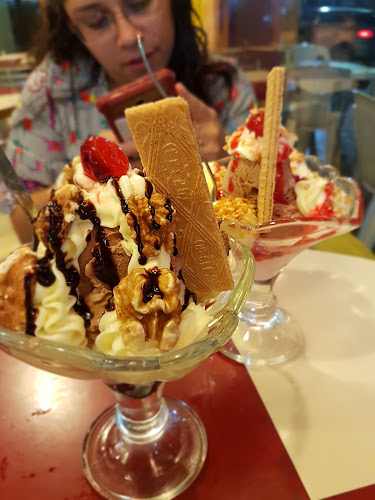 Comentarii opinii despre Ama'nalec - Heladeria y Pasteleria