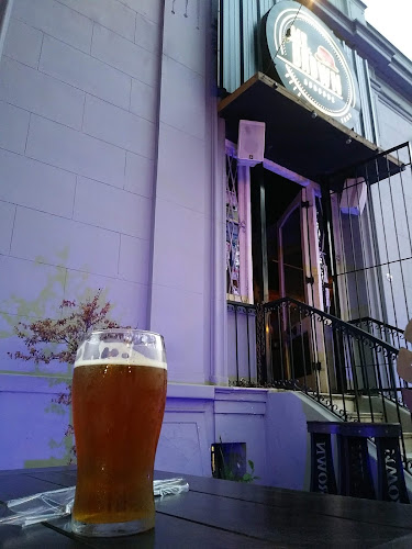 Comentarii opinii despre Mr. Brown Adrogue