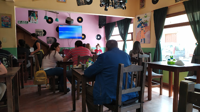 Comentarii opinii despre 80's 90's Resto Bar