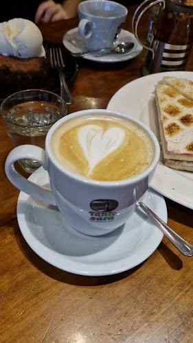 Comentarii opinii despre Tante Sara Café & Restó