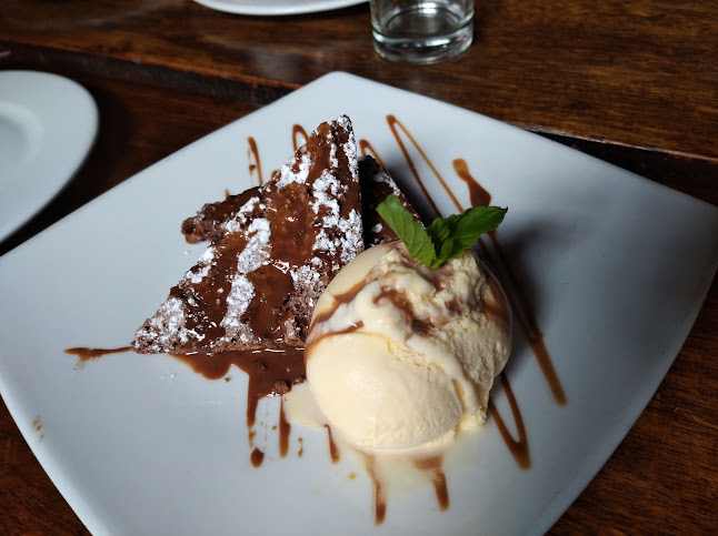 Av. Dos de Mayo 732, San Isidro 15073, Perú