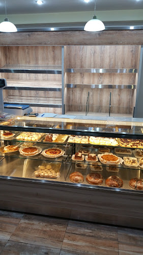 Comentarii opinii despre Panadería Confitería "Dafne"