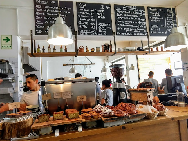 Panadería El Pan De La Chola - La Plata