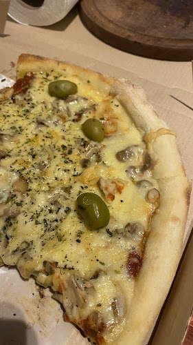 Opinii despre Livorno Lunch-Pizzería în Ramos Mejía - Gastronomía y hostelería