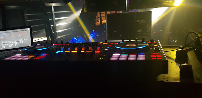 Bora Bora - Gastronomía y hostelería