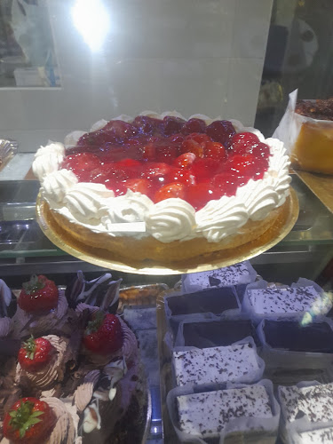 Opinii despre Crocante's Panadería y Confitería în La Plata - Gastronomía y hostelería