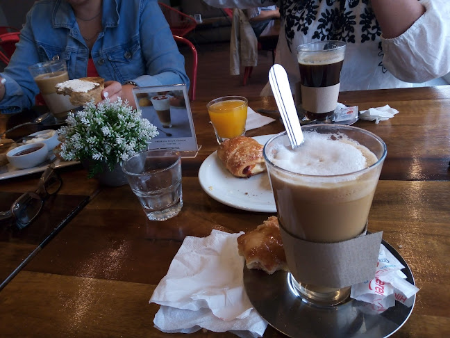 Costanera y Moldes Frente a la La Paloma, M5519 Dorrego, Mendoza