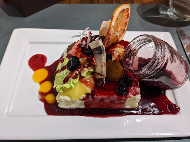 Comentarii opinii despre Mecenas. La casa de la familia Espiria