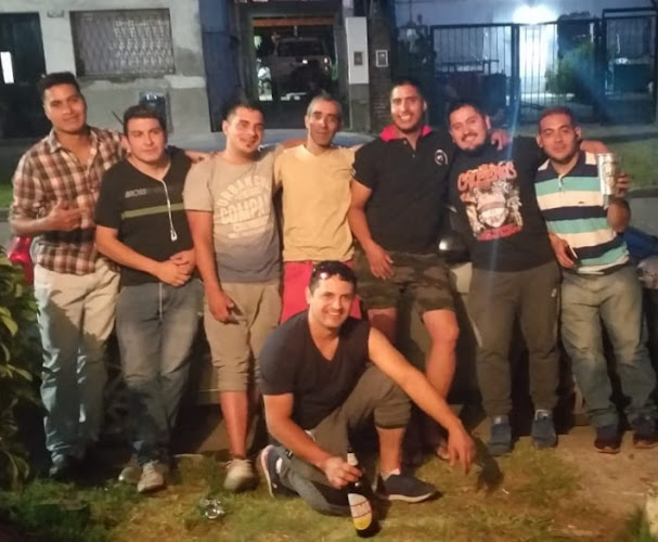 Miguel Naón 400-498, B1688 Villa Tesei, Provincia de Buenos Aires