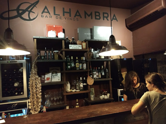 Opinii despre Alhambra Bar De Vinos în Jesús María - Gastronomía y hostelería