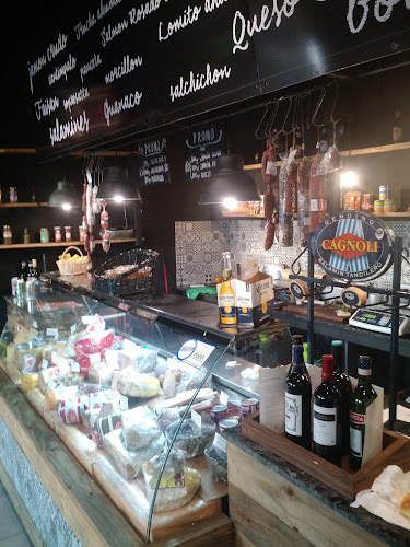 Opinii despre PATA NEGRA DELICATESSEN în Maipú - Gastronomía y hostelería