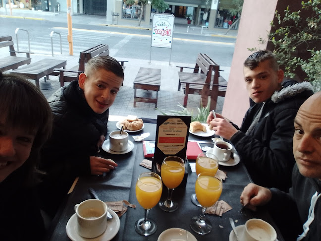 Cau Cau Resto Bar - Gastronomía y hostelería