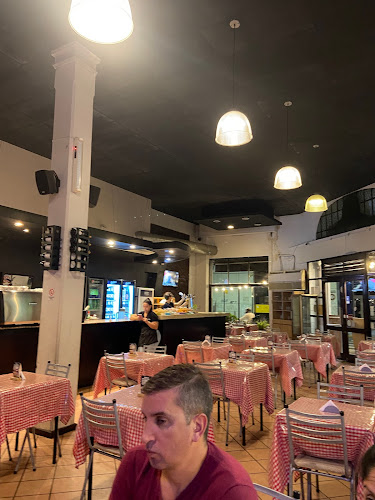 Av. Pellegrini 1202, S2000BTZ Rosario, Santa Fe