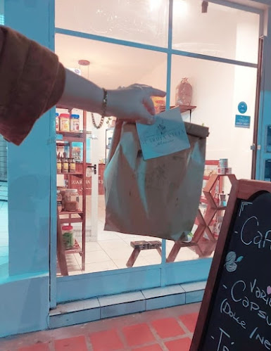 Guardia Vieja Almacén Gourmet y amantes del café de especialidad