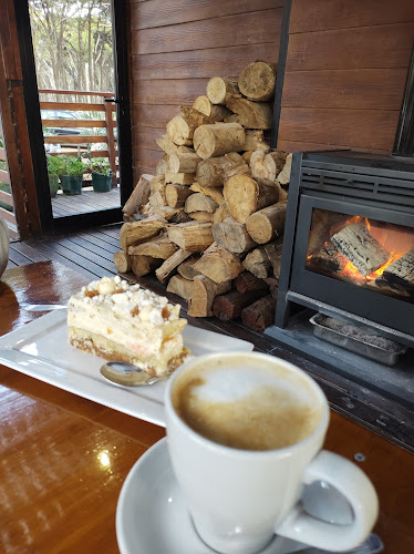 Opinii despre Los Pinos Café Bar în Necochea - Gastronomía y hostelería