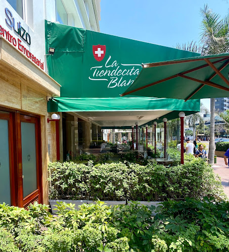 Av. José Larco 111, Miraflores 15074, Perú