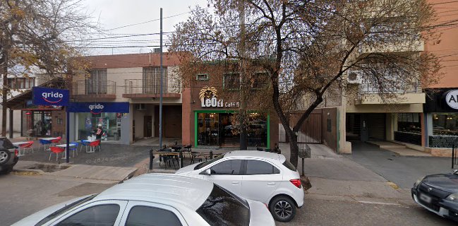 León Café Bar