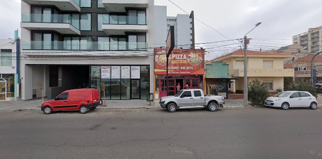 PIZZA HOUSE / EMPANADA HOUSE