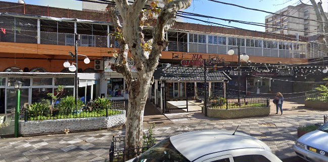 VIA GIARDINO Monte Grande Nueva tienda de helados y café