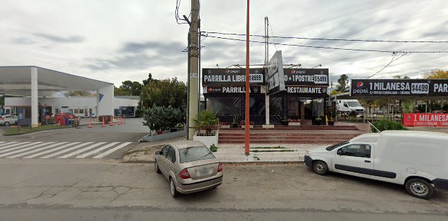 Carlos Paz Parrilla