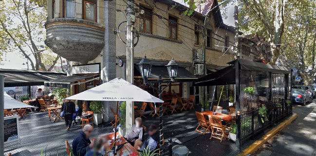 Paris Café-Brasserie